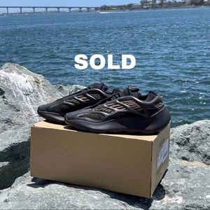 Yeezy 700 V3 CLAY BROWN - no box SOLD